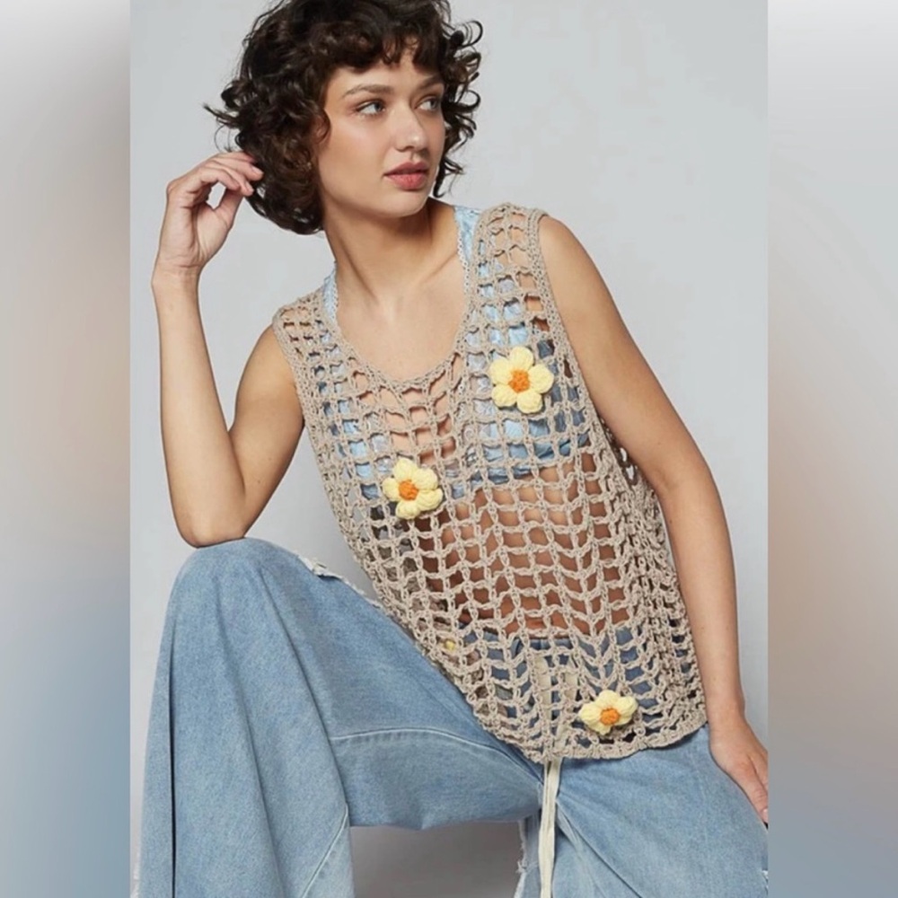 POL Crochet Flower Scoop Neck Boho Top S 21” p2p Mocha $84 Retail NWT - Picture 1 of 9